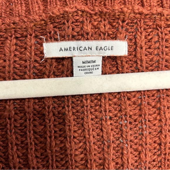 American Eagle Outfitters V-Neck Rustic Red Brown Oversized Chunky Knit Sweater - Picture 3 of 6